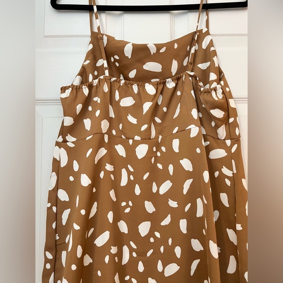 Old Navy satin midi dress - Picture 4 of 5